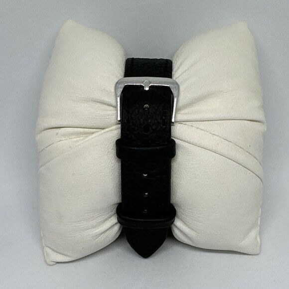 Burberry BU9134 Women's Black Leather Strap Analog Dial Quartz Wrist Watch HME94 - Picture 5 of 11